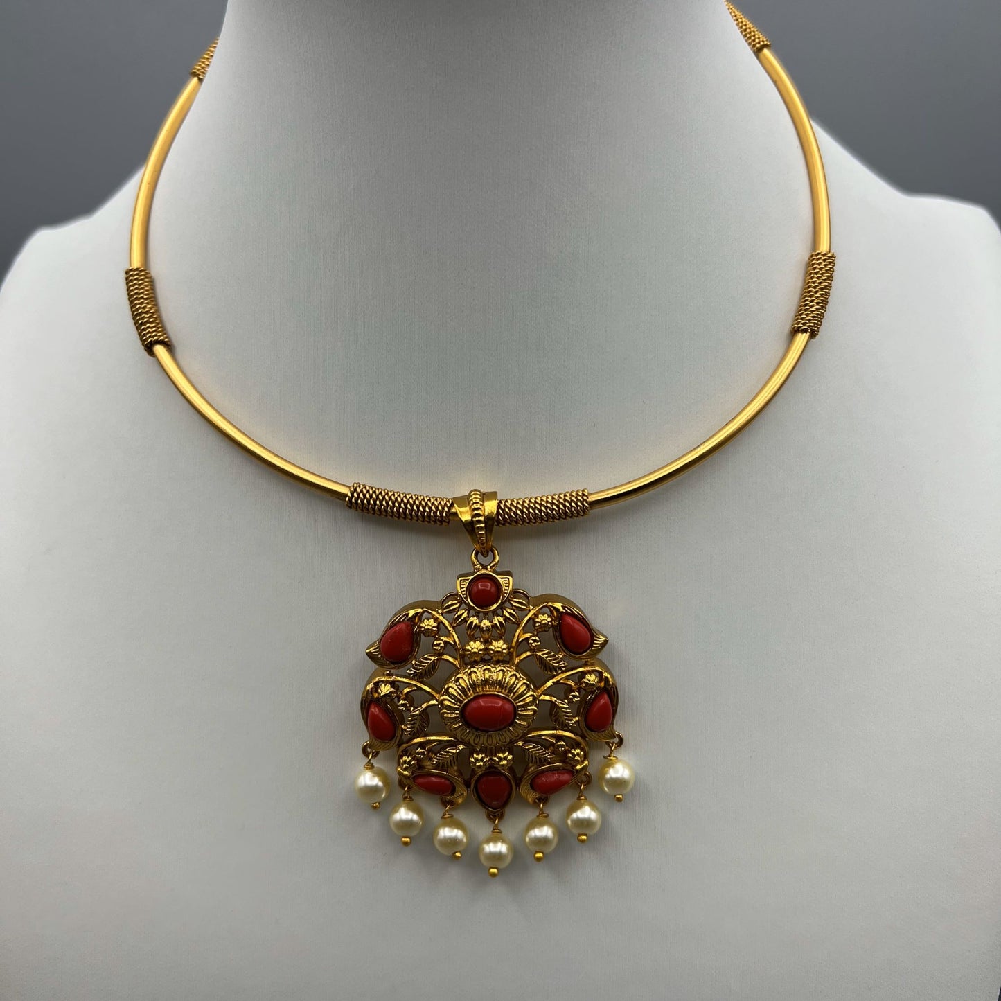 Fashion - Classic Hasli/Cuff Style Coral Red Antique Traditional Pendant Set