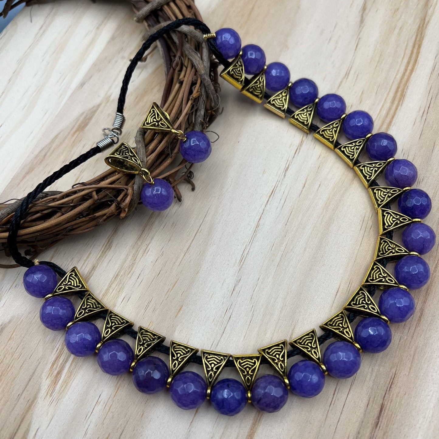 Fashion - Violet Agate Beads Oxidized Antique Gold Tone Thread Necklace Set