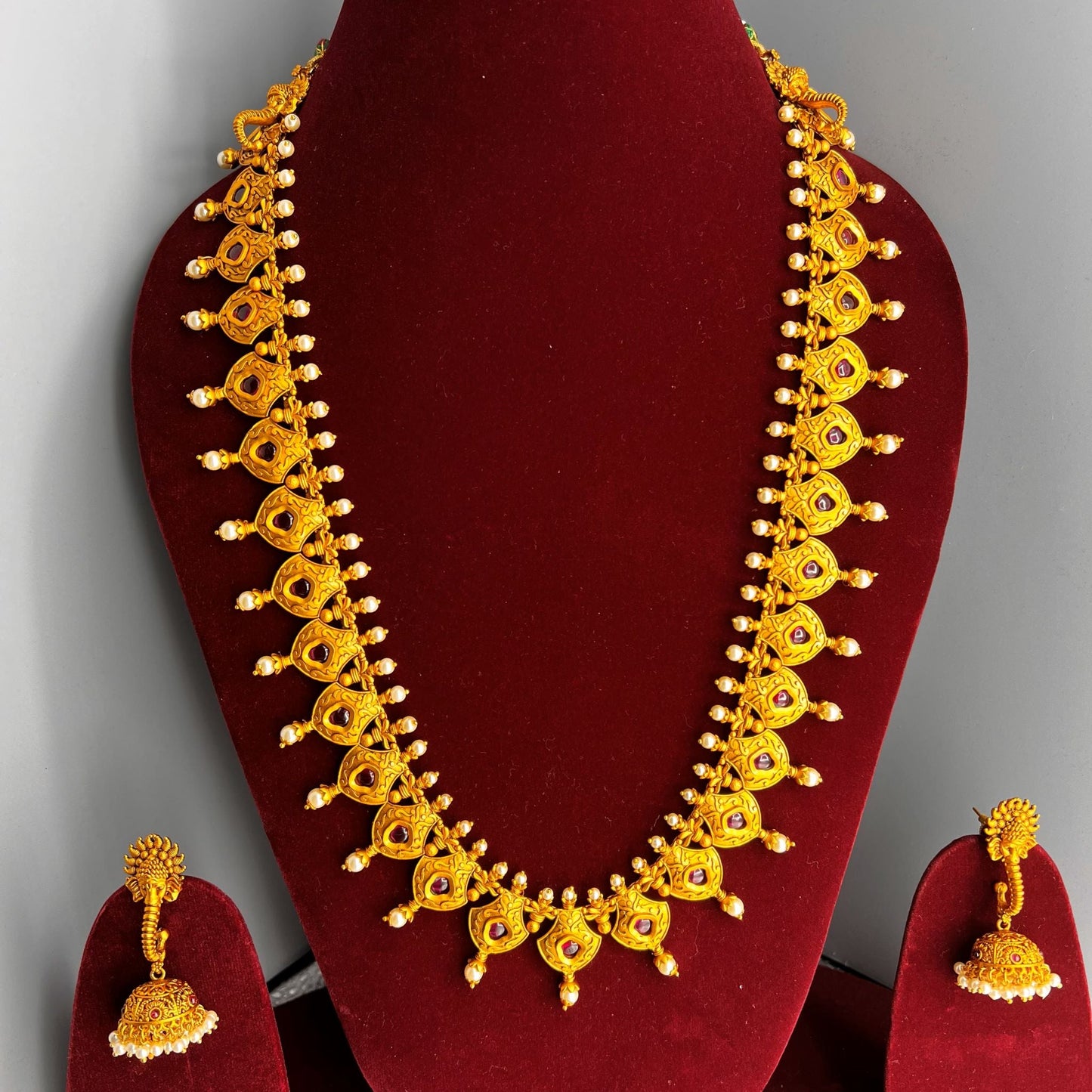 Fashion Premium - Exclusive Festive Ruby Pink Antique Traditional Necklace Set