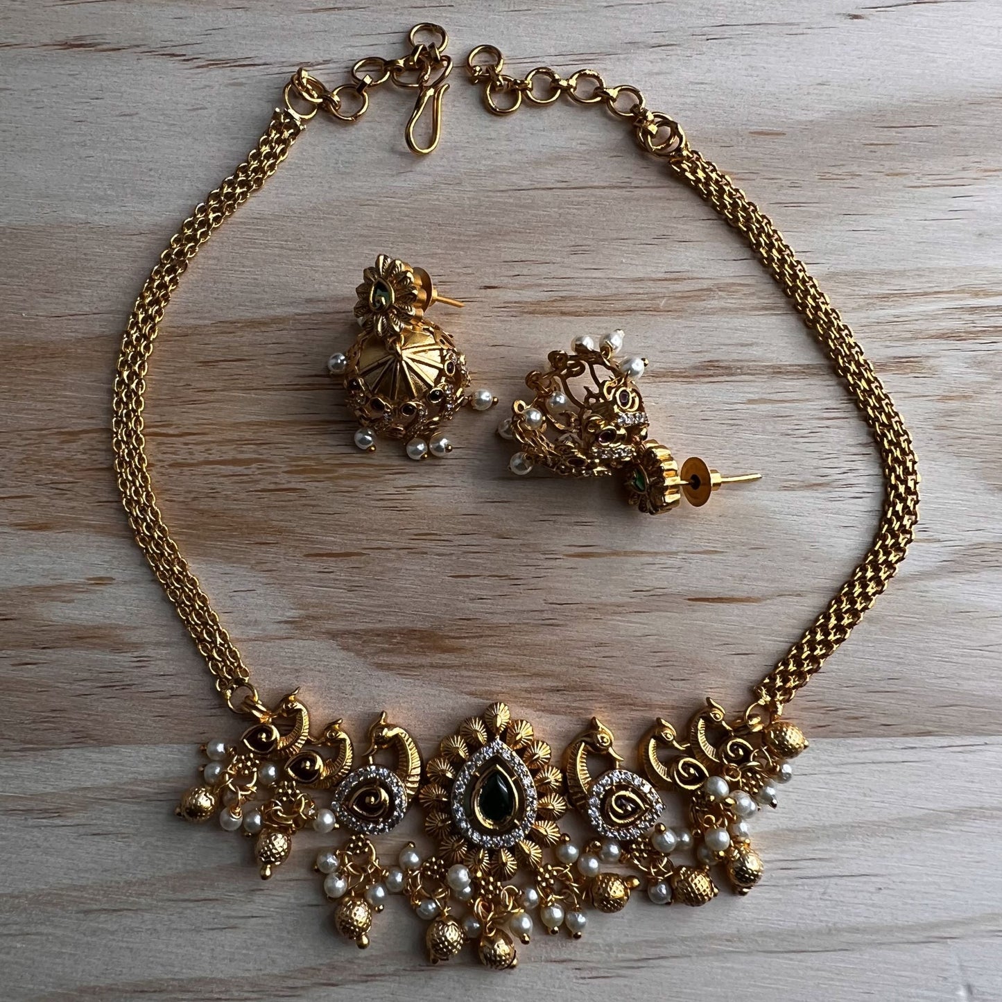 Fashion Premium - Gold Replica Peacock Design Green Antique Traditional Choker Necklace Set