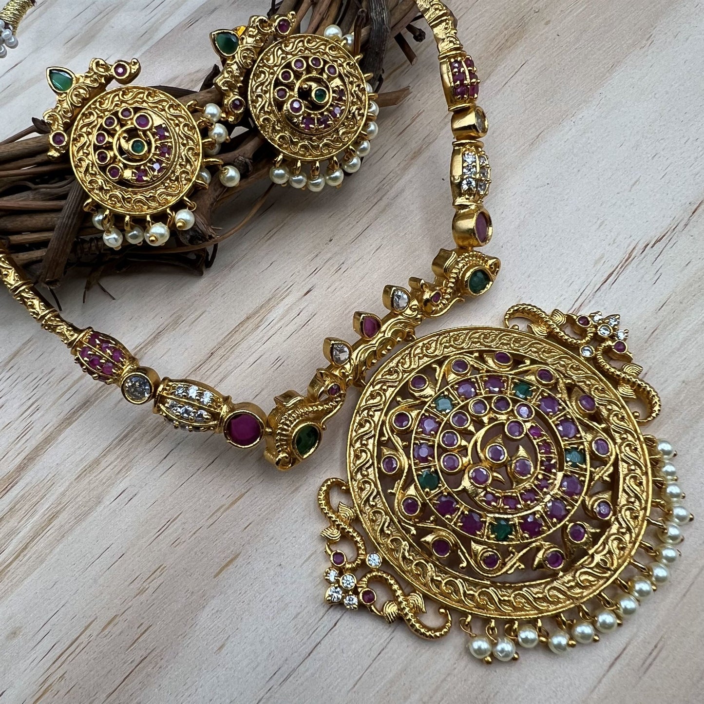 Fashion - Pretty Cuff/Hasli Style Ruby Pink & Green Antique Traditional Necklace Set