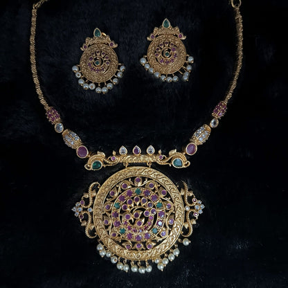 Fashion - Pretty Cuff/Hasli Style Ruby Pink & Green Antique Traditional Necklace Set