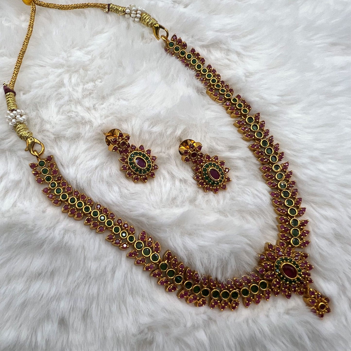 Fashion - Ethnic Design Classic Ruby Pink & Green Antique Traditional Necklace Set