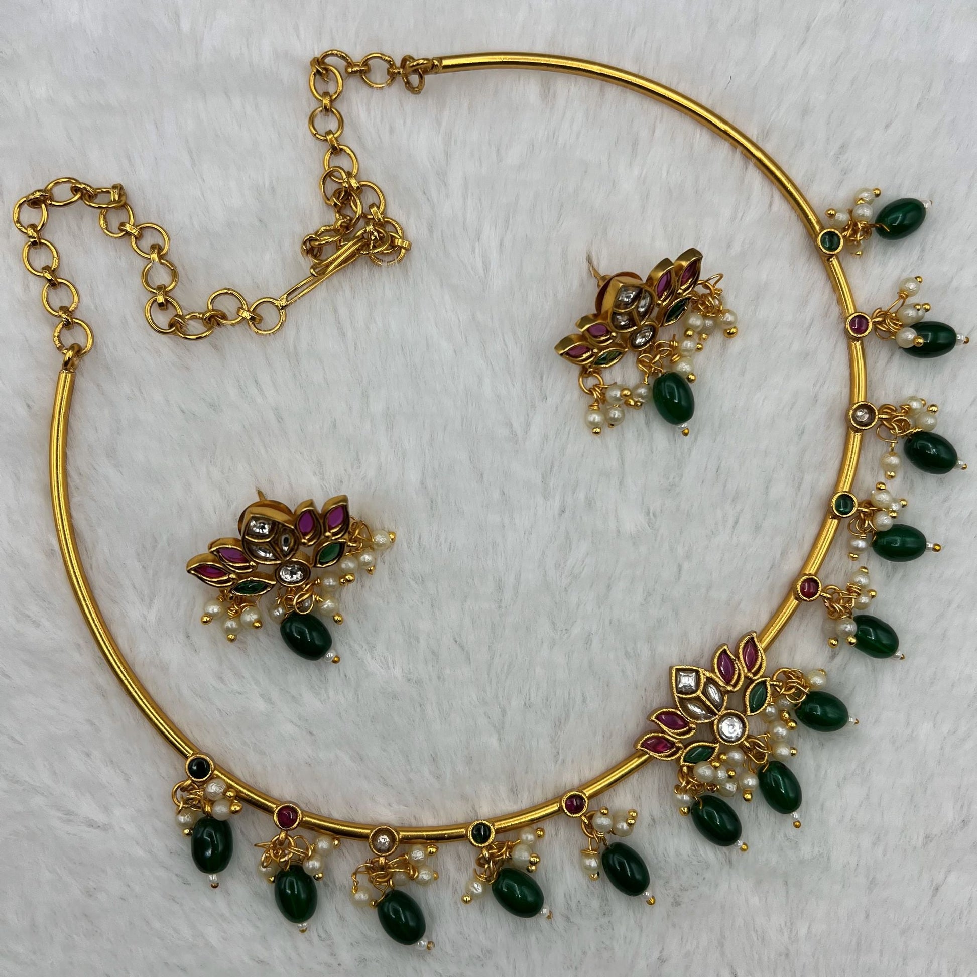 Fashion - Delicate Dainty Style Ruby Pink, Green Color Antique Traditional Necklace Set With Gold Tone Plating