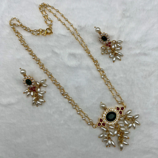 Fashion - Classic Style Green, Red Color Antique Traditional, Bead Mix Necklace Set With Gold Tone Plating