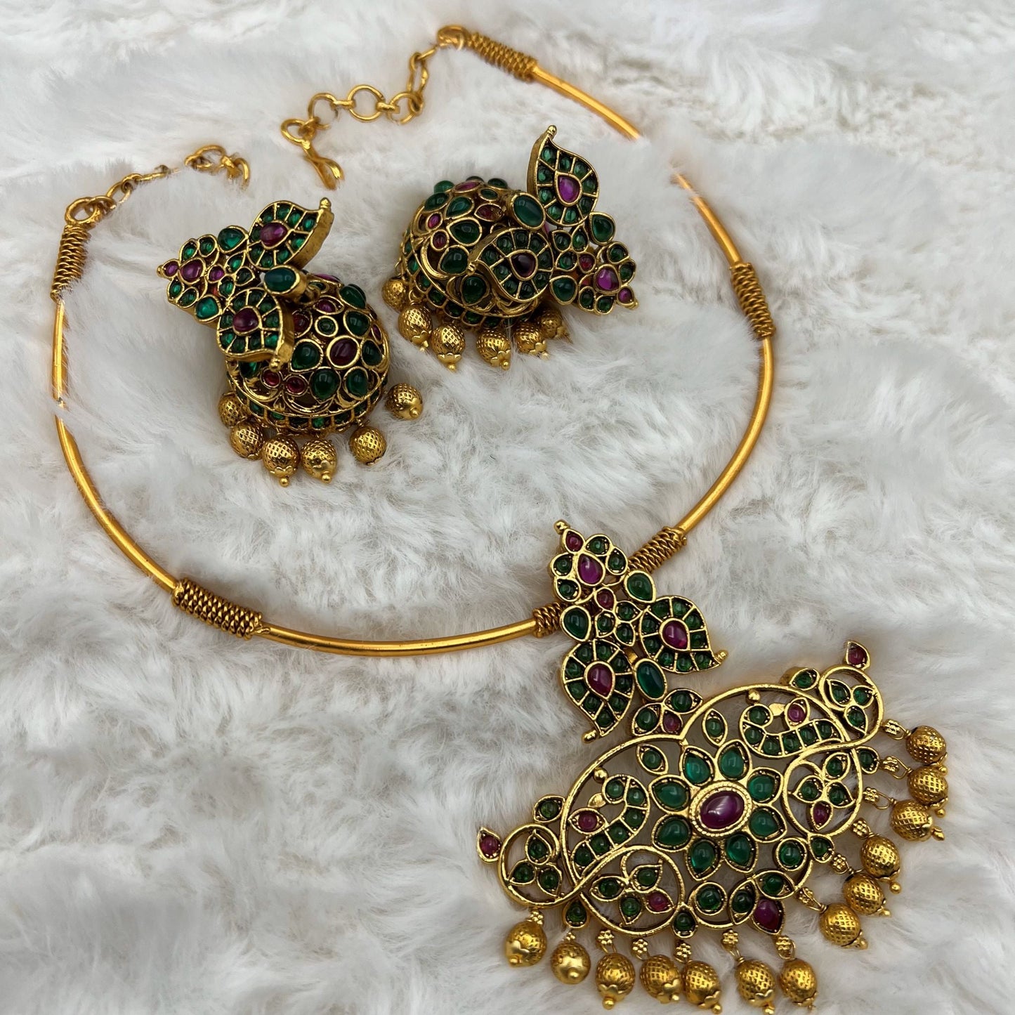 Fashion - Cuff/Hasli Peacock Design Green, Ruby Pink Antique Traditional Necklace Set