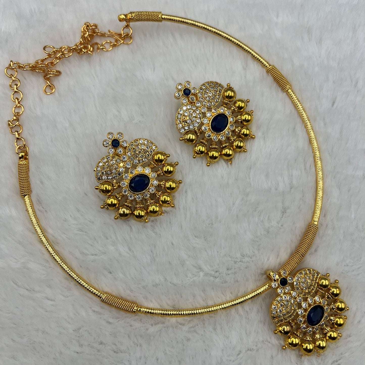 Fashion - Classic Style Navy Blue Color Antique Traditional Necklace Set With Gold Tone Plating