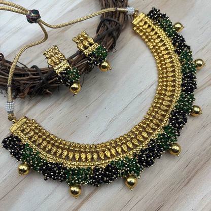 Fashion - Elegant Green Antique Traditional Necklace Set