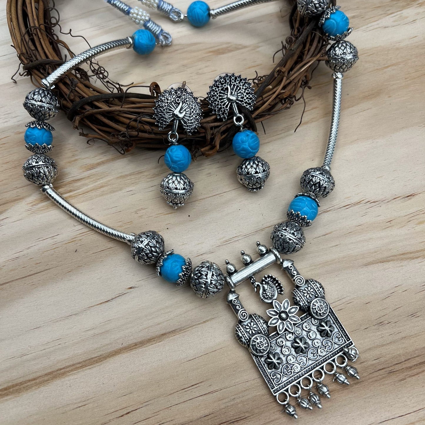 Fashion - Classic Style Turquoise Blue Color Oxidized Necklace Set With Oxidized Silver Tone Plating