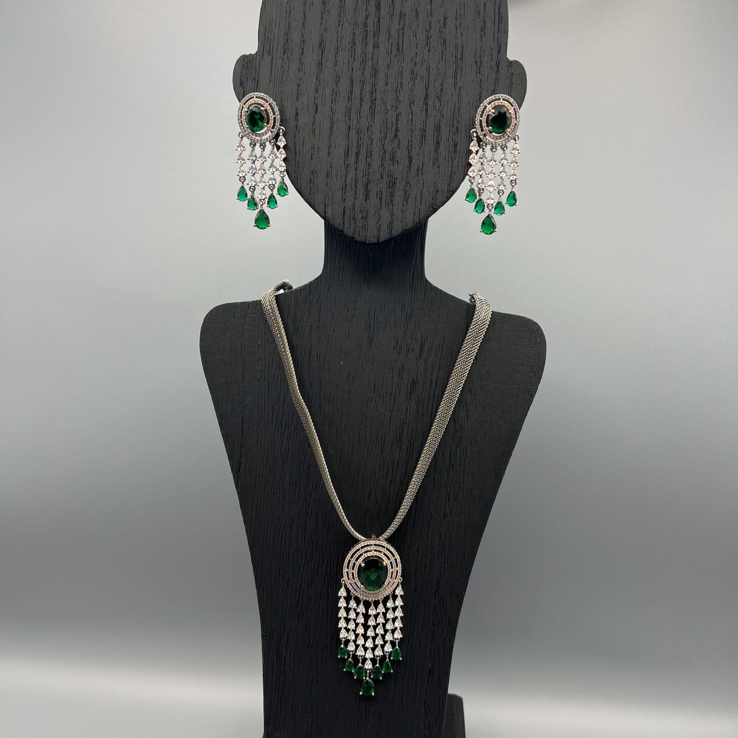 Fashion - Victorian Style Green AD/CZ Stone Necklace Set