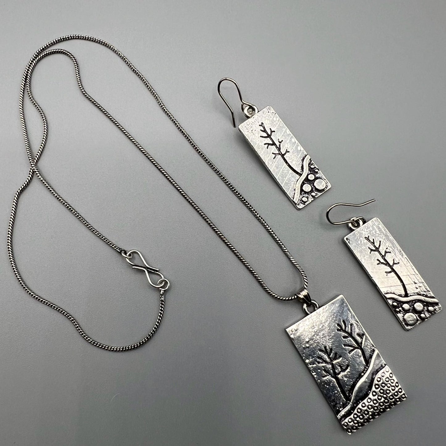 Fashion - Simple Silver Oxidized Pendant Set