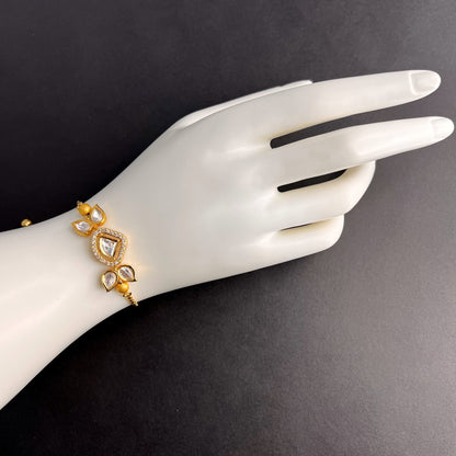 Fashion - Designer Dainty Style White Color Kundan Bracelet With Gold Tone Plating