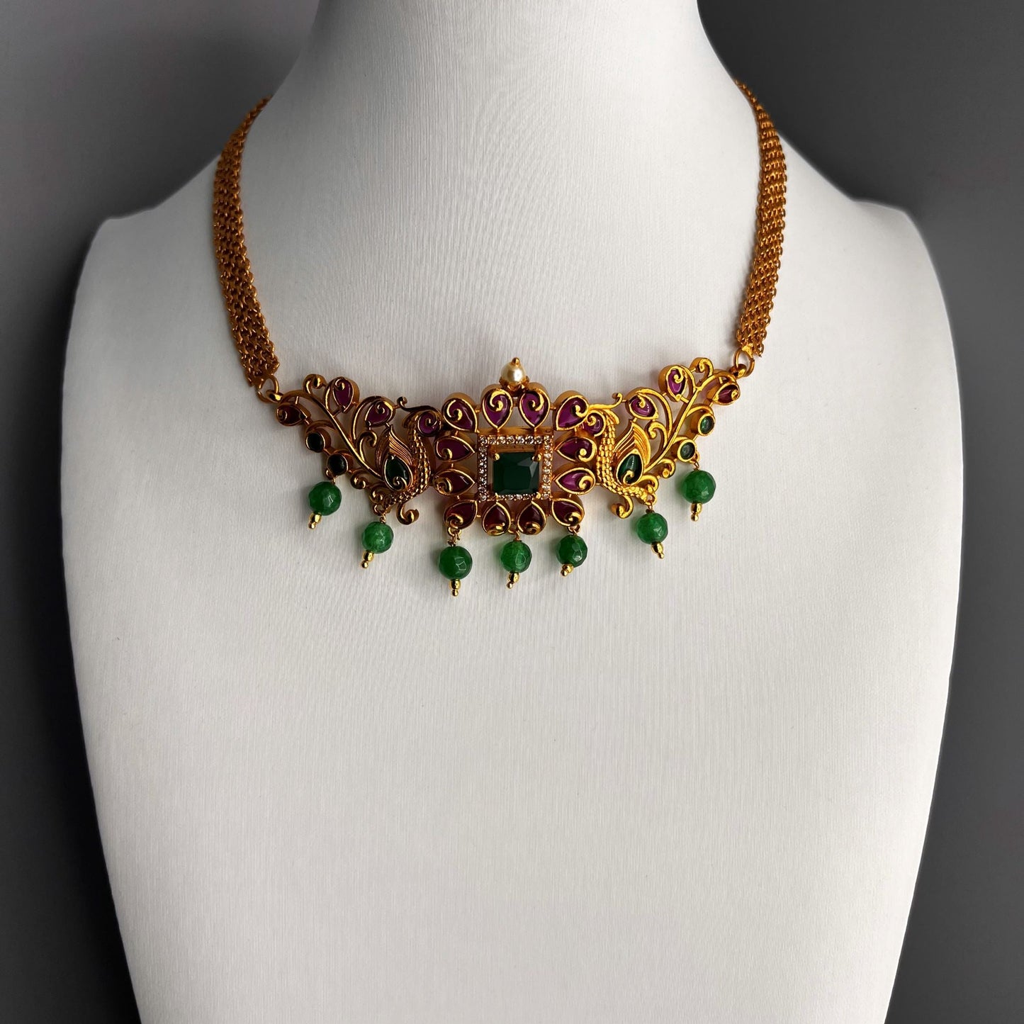 Fashion - Unique Designer Gold Replica Green & Ruby Pink Antique Traditional Choker Necklace Set