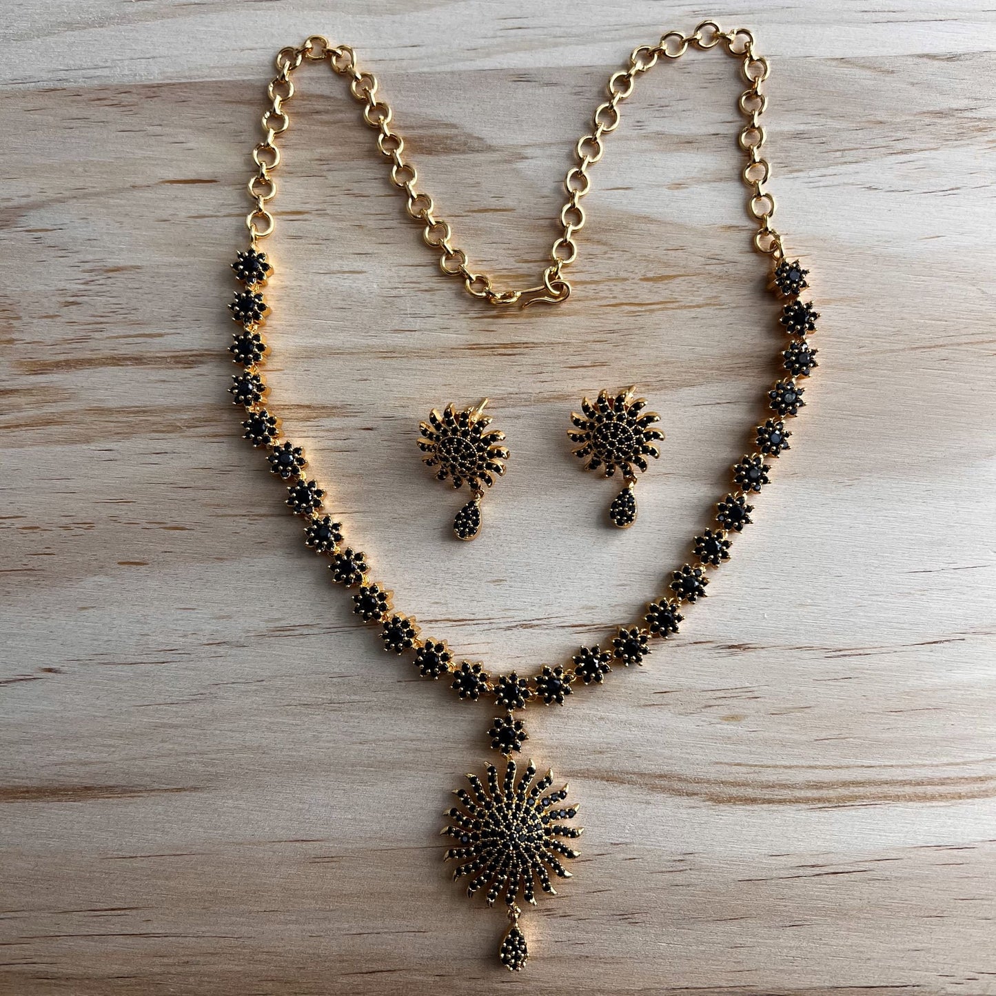 Fashion - Dainty Sunflower Design Black AD/CZ Stone Necklace Set