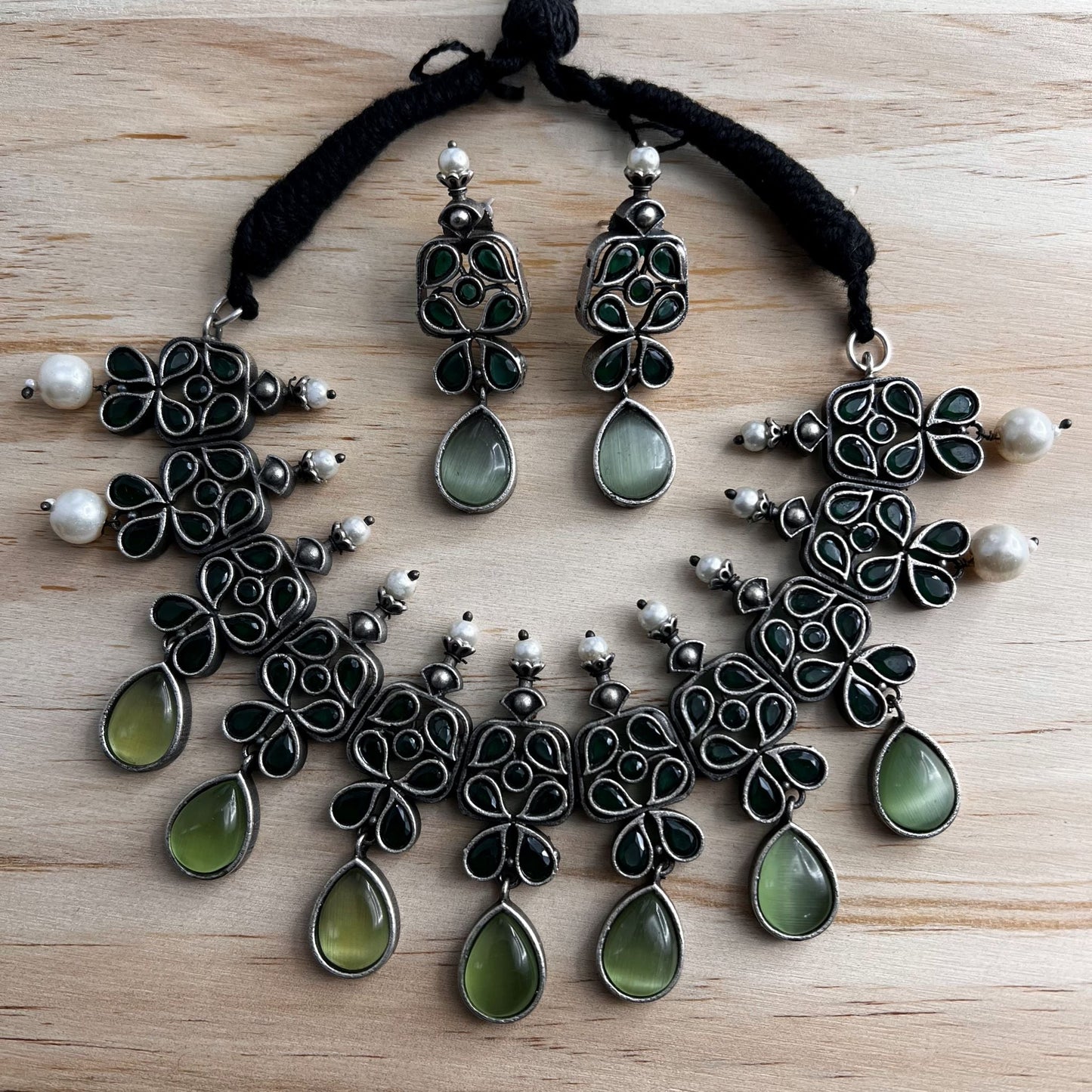 Fashion - Classic Parrot Green & Dark Green Oxidized Necklace Set