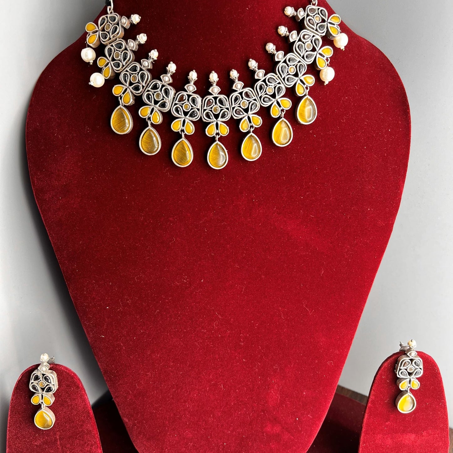 Fashion - Classic Yellow & Black Oxidized Necklace Set