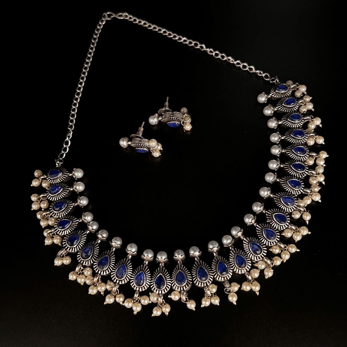 Fashion - Classic Style Blue Color Oxidized Necklace Set With Oxidized Silver Tone Plating