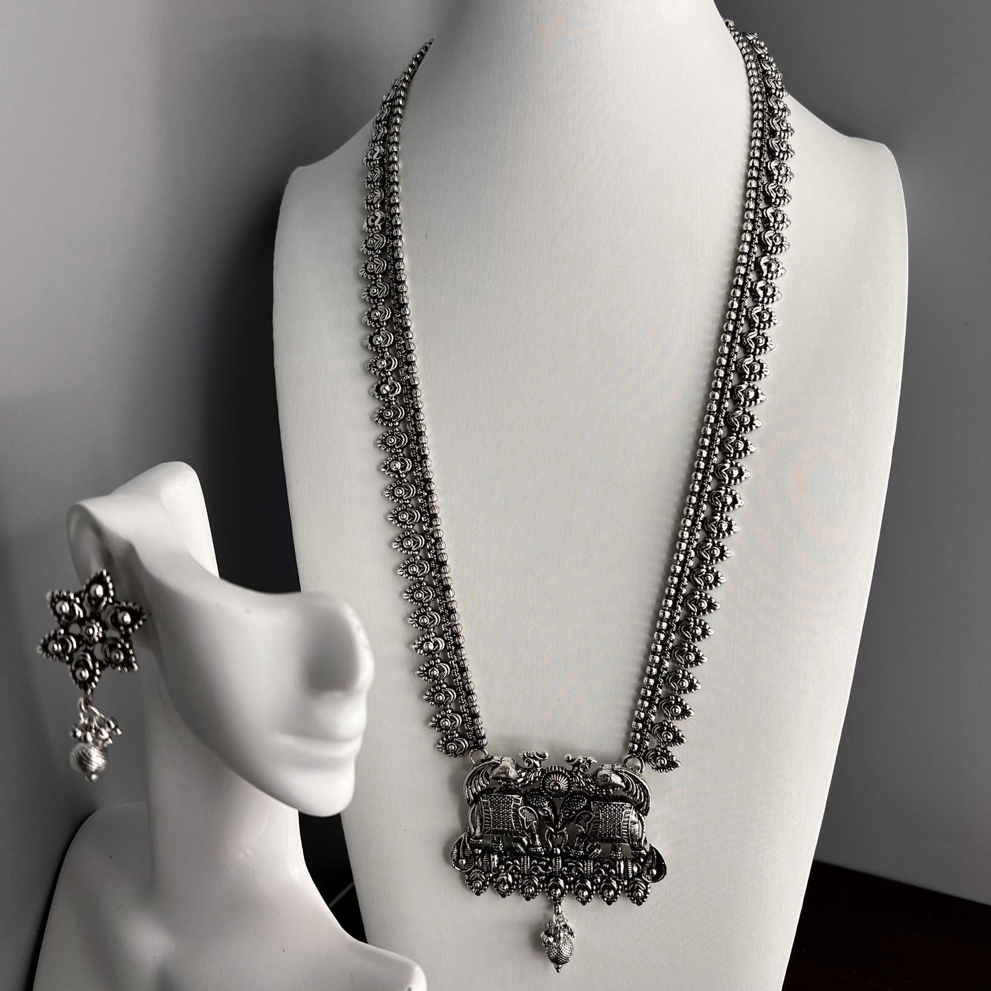 Fashion - Elephant & Peacock Design Plain Oxidized Long Necklace Set