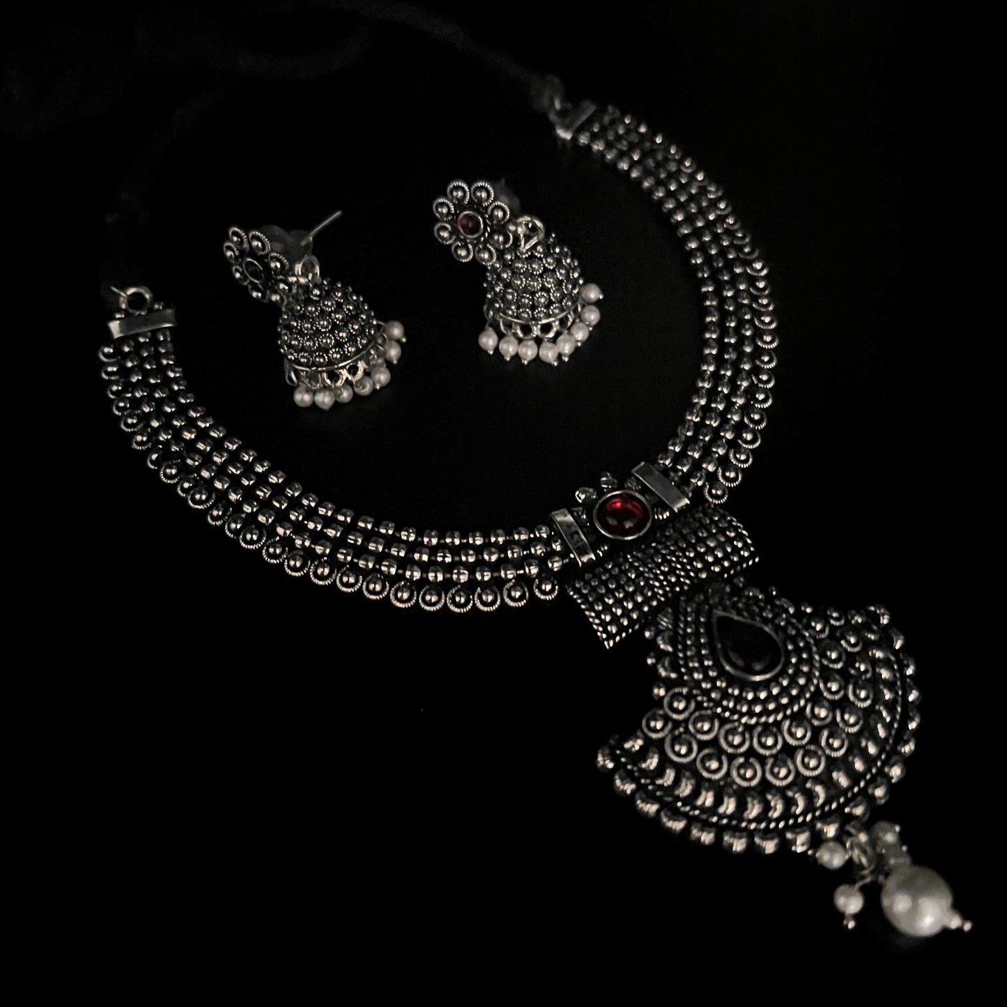 Fashion - Classic Style Ruby Pink Color Oxidized Necklace Set With Oxidized Silver Tone Plating