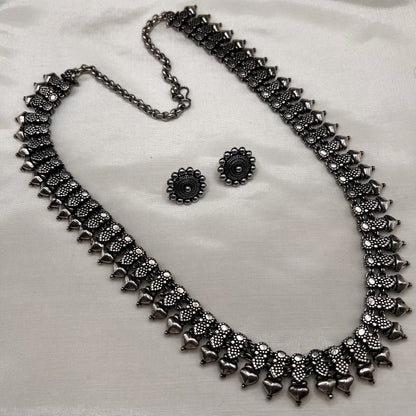 Fashion - Classic Heart Shaped Motifs Silver Oxidized Long Necklace Set