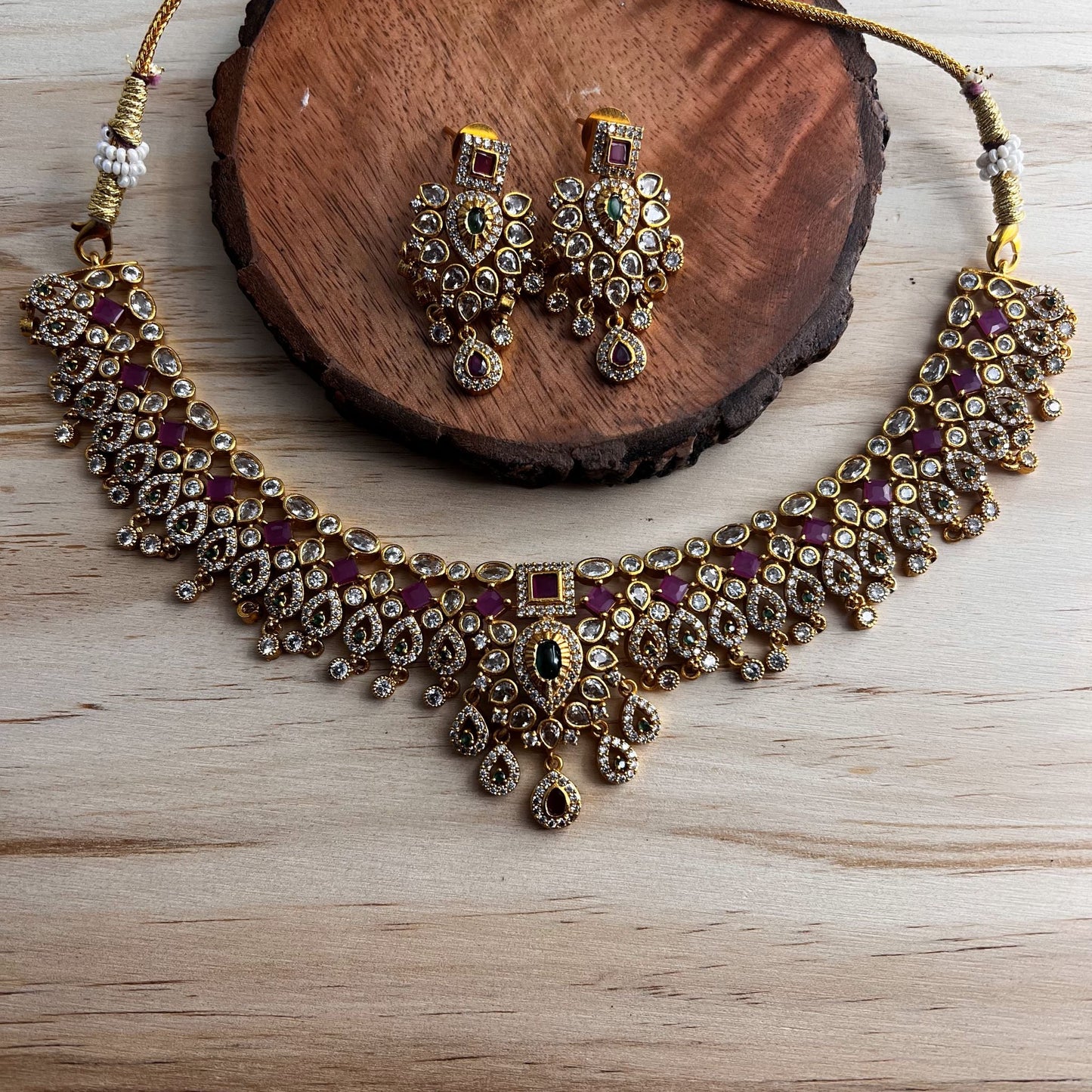 Fashion - Bestseller Classy Ruby Pink & Green Antique Traditional Necklace Set