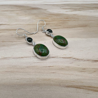 925 Silver Classic Green Copper Turquoise & Tourmaline Cabochon Stone Earrings