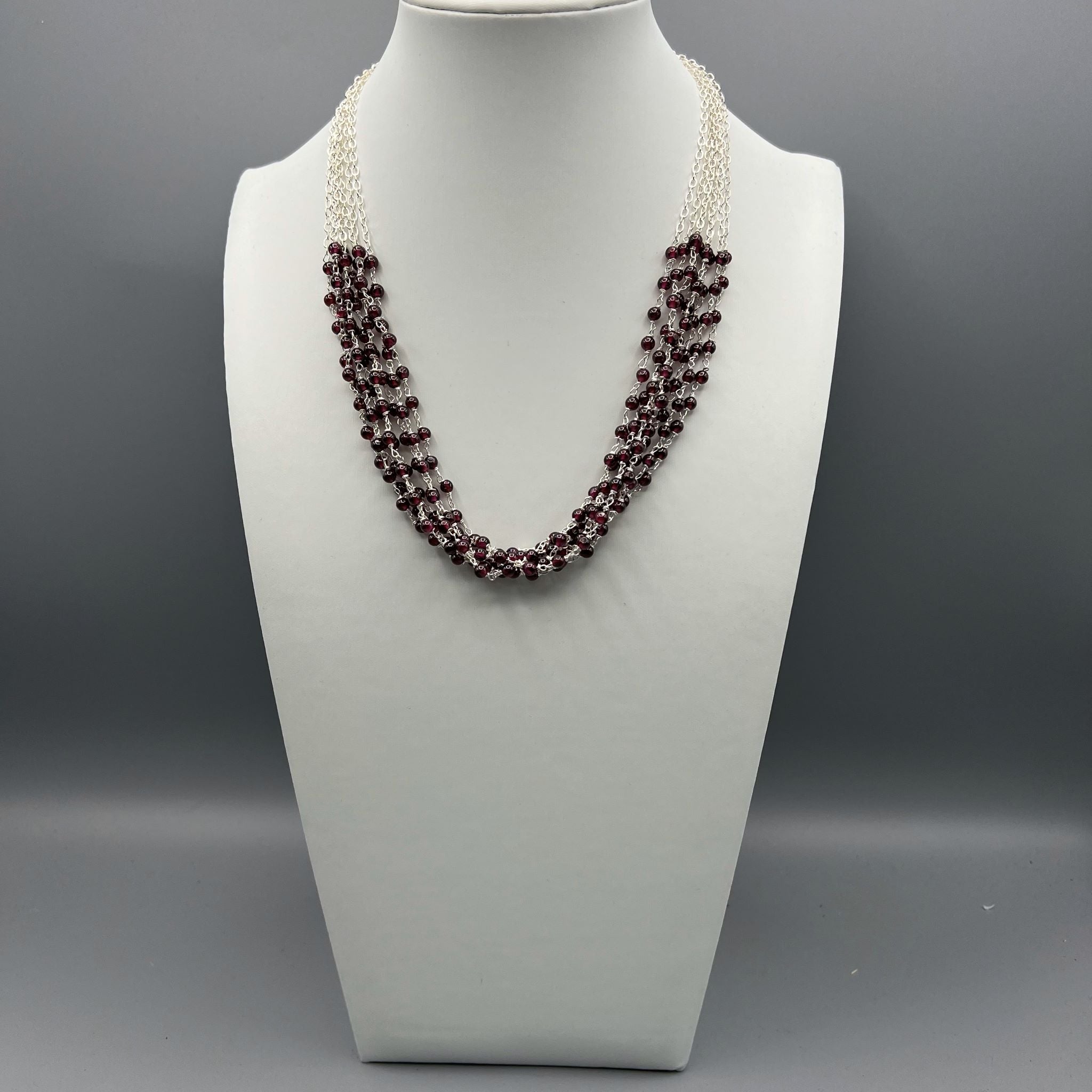 A IL 925 MULTI STRAND STONE BEAD STATEMENT NECKLACE popular