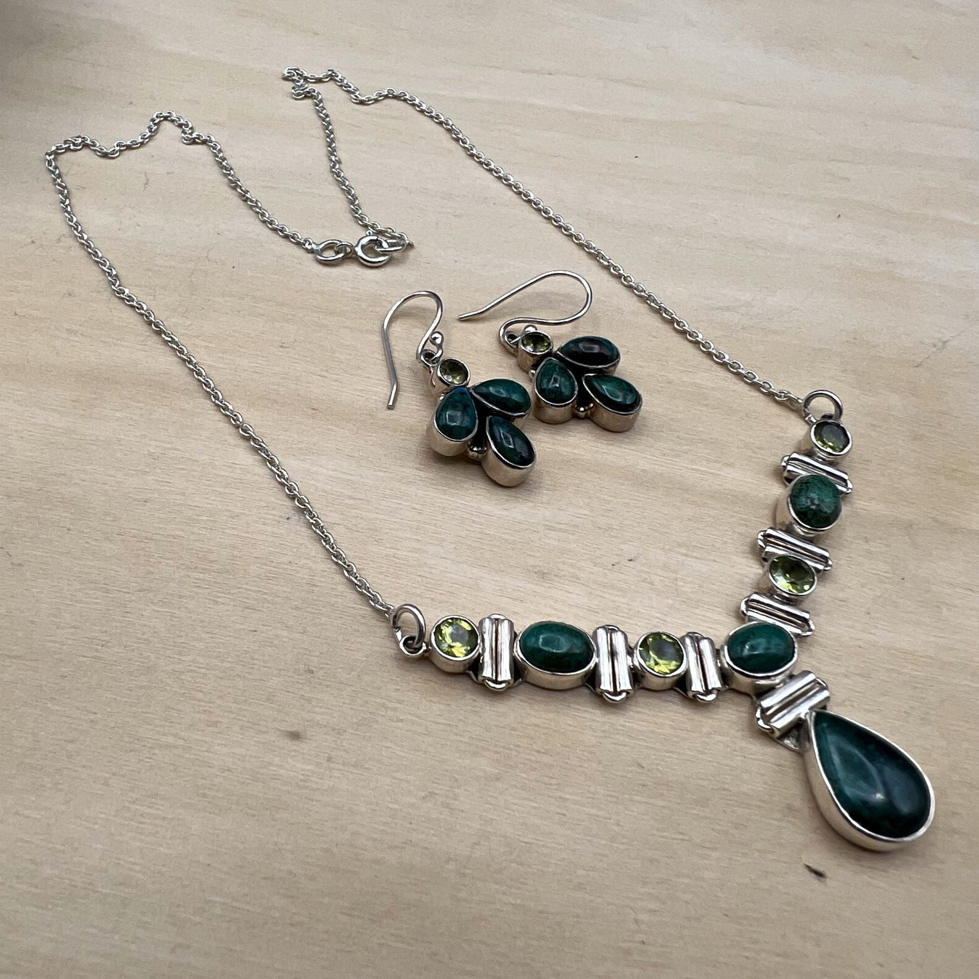 925 SS Dainty Green Color Malachite, Green Peridot Mix Jewelry Set