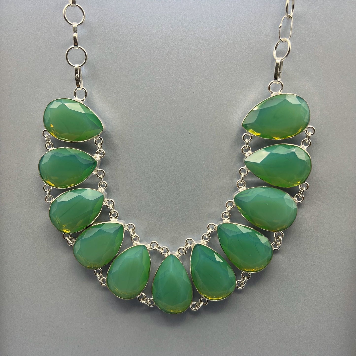 925 Silver Chunky Festive Light Green Chalcedony Large Cut Stone Necklace Set