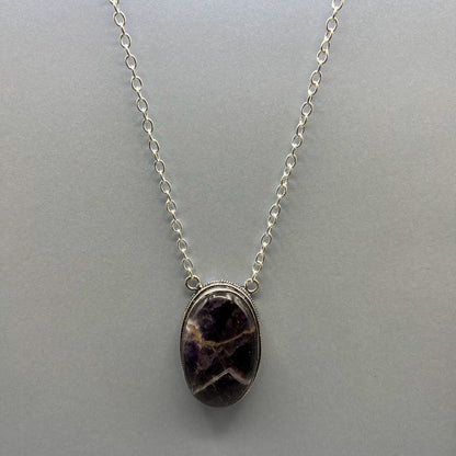 925 Silver Trendy Purple Chevron Amethyst Cabochon Stone Pendant Necklace