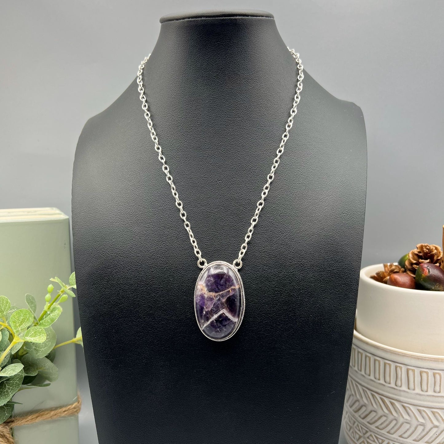 925 Silver Trendy Purple Chevron Amethyst Cabochon Stone Pendant Necklace