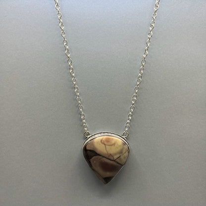 925 Silver Trendy Brown Mookaite Cabochon Stone Pendant Necklace