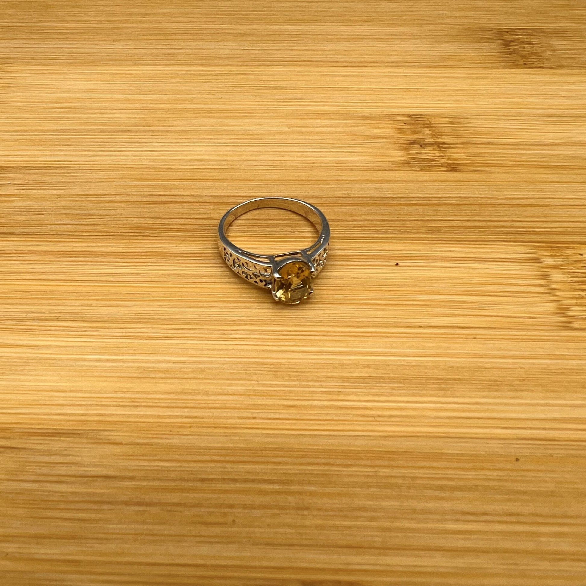 925 SS Classic Yellow Color Citrine Cut Stone Ring