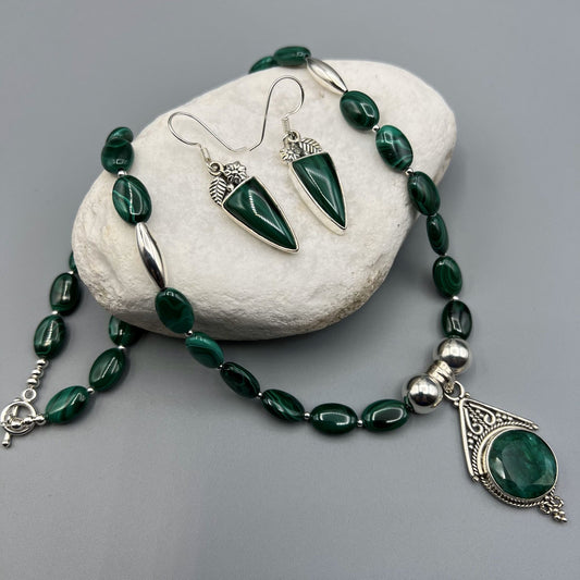 925 SS Festive Green Color Malachite, Green Corundun Bead Necklace Set