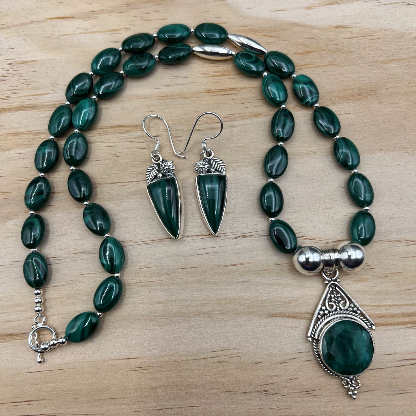 925 Silver Designer Festive Handcrafted Green Malachite & Corundum Single Strand Bead Necklace Set