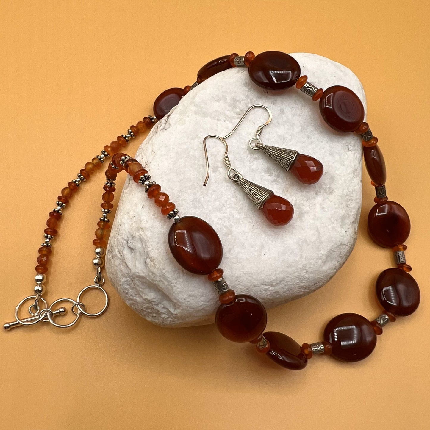 925 SS Antique Look Classic Red Color Agate, Carnelian Bead Necklace Set