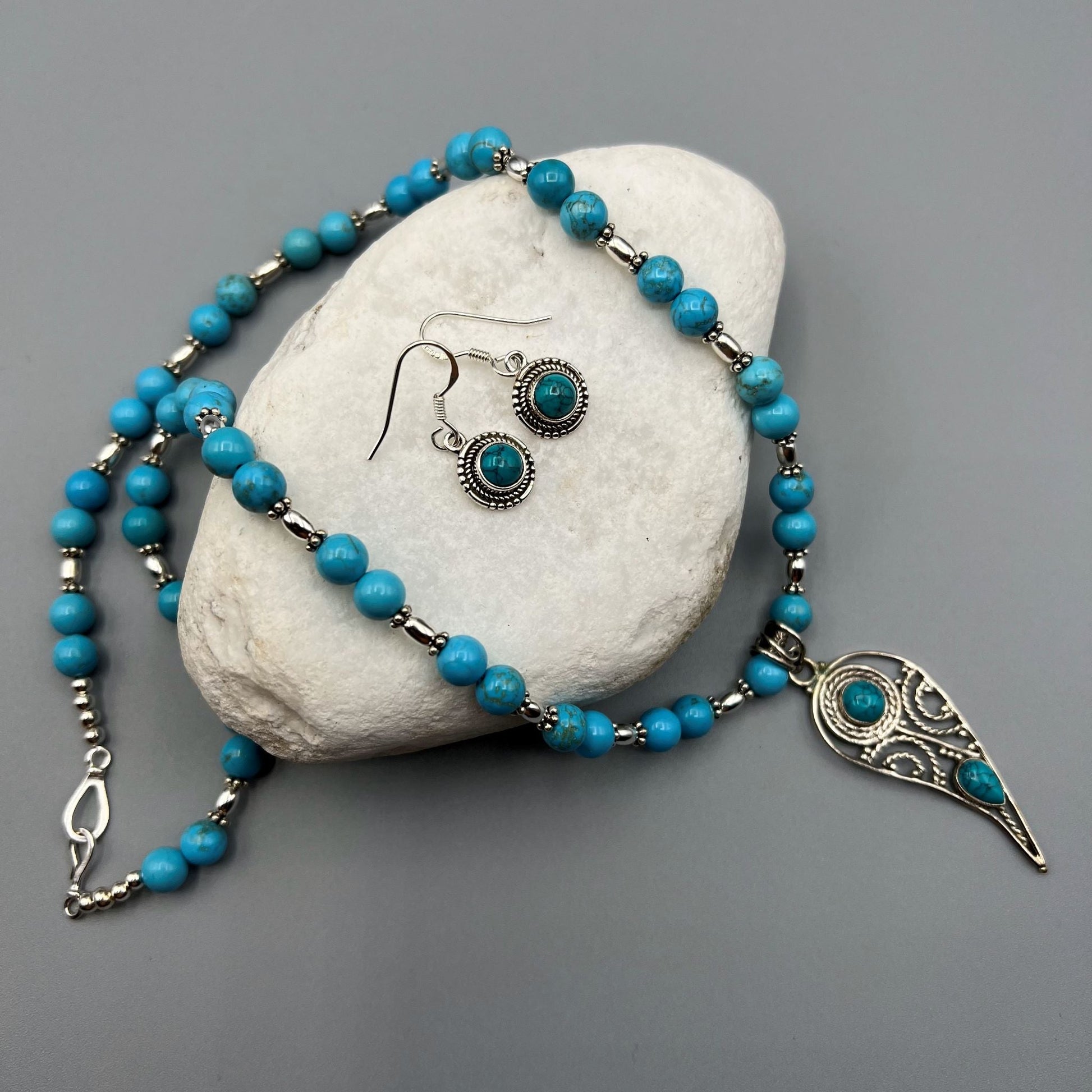 925 SS Trendy Blue Color Turquoise Bead Necklace Set