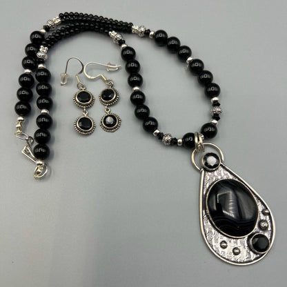 925 SS Antique Look Classic Black Color Onyx, Black Banded Agate Bead Necklace Set