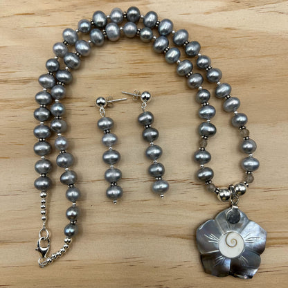 925 Silver Trendy Handcrafted Silver Pearl & Grey Shell Flower Single Strand Bead Necklace Set